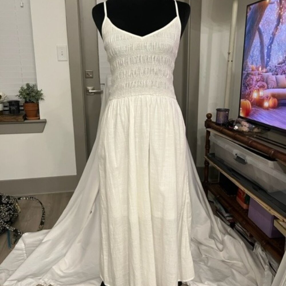 SOLD. 
NWT Entro White Midi Smock Dress